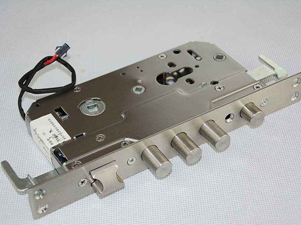 瀍河24小时上门开锁公司